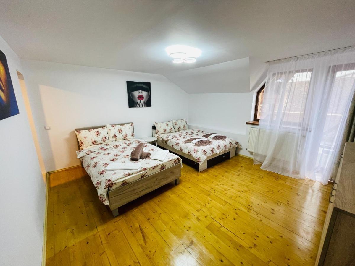 Apartamento Casa cu Balcon Braşov Exterior foto