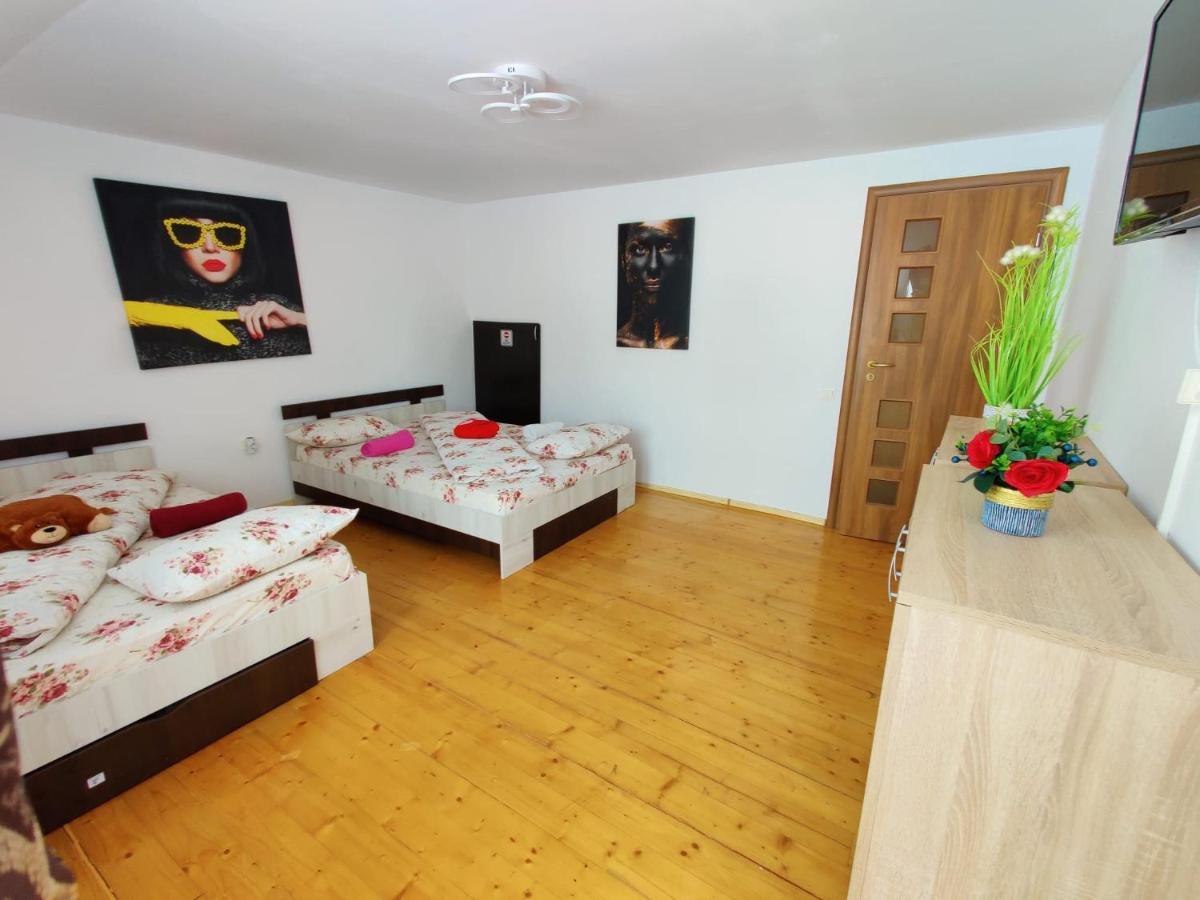 Apartamento Casa cu Balcon Braşov Exterior foto