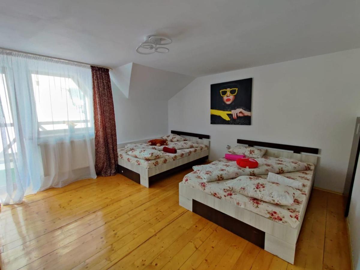 Apartamento Casa cu Balcon Braşov Exterior foto